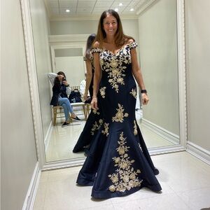 Jovani 00635 Sweetheart Embroidered Trumpet Dress